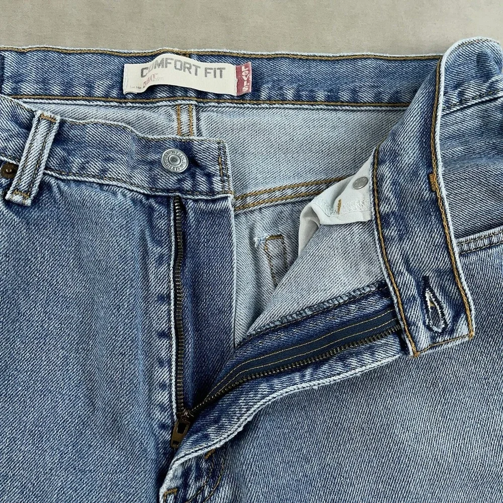 Vintage Levis 560 Jeans Mens 34x30 Comfort Fit Loose Denim Distressed Baggy Y2K